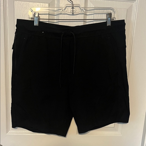 Men's Black Athletic Shorts - Picture 1 of 5